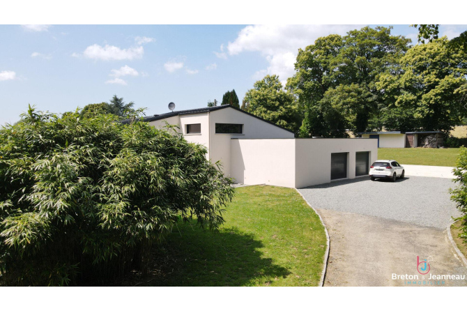 Contemporaine EXCEPTIONNELLE  de 249 m² à Louvigné du Désert