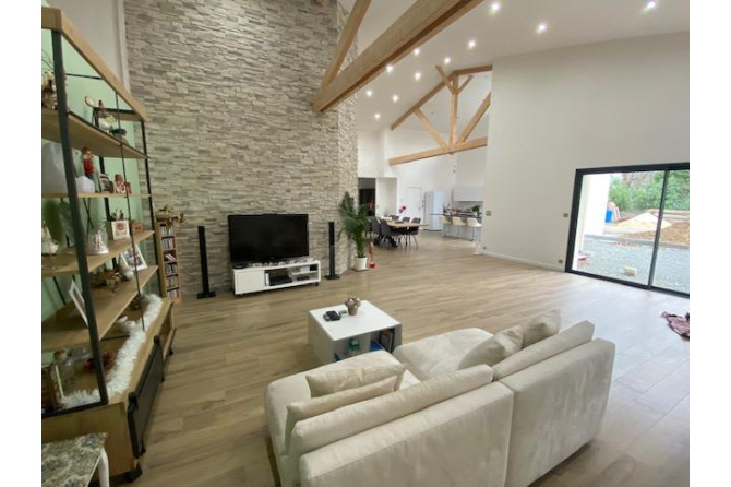 Contemporaine EXCEPTIONNELLE  de 249 m² à Louvigné du Désert