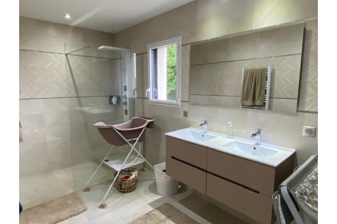 Contemporaine EXCEPTIONNELLE  de 249 m² à Louvigné du Désert