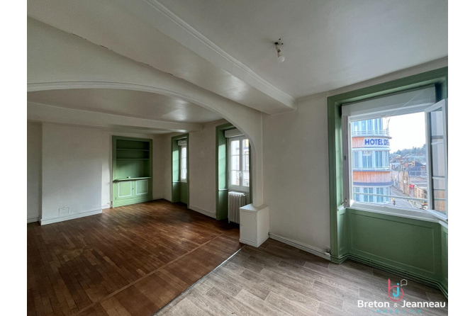 APPARTEMENT LAVAL - 4 pièce(s) - 82.56 m2