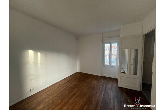 APPARTEMENT LAVAL - 4 pièce(s) - 82.56 m2