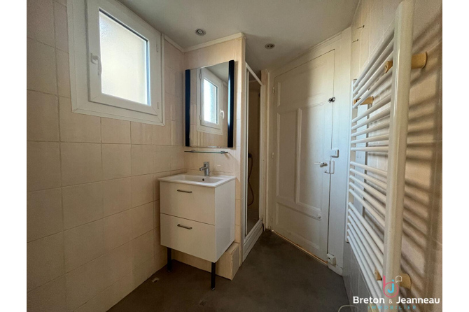 APPARTEMENT LAVAL - 4 pièce(s) - 82.56 m2