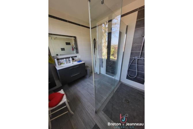 Propriété à Montsûrs