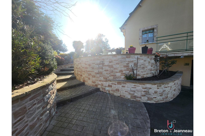 Propriété à Montsûrs