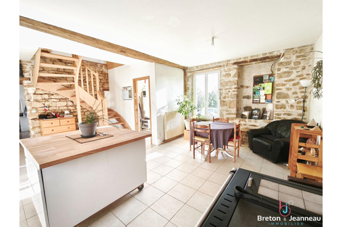 Corps de ferme sur 7 hectares à Saint Pierre des Nids