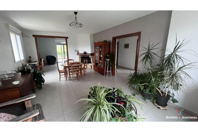 Très belle maison familiale à 10 min de Laval