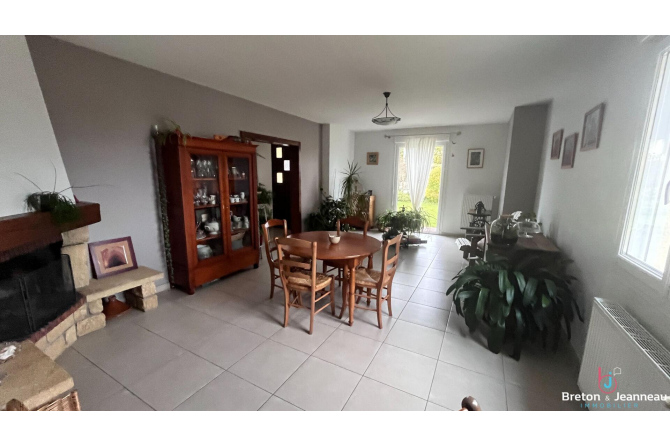 Très belle maison familiale à 10 min de Laval