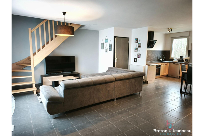 Maison récente à Pré en Pail