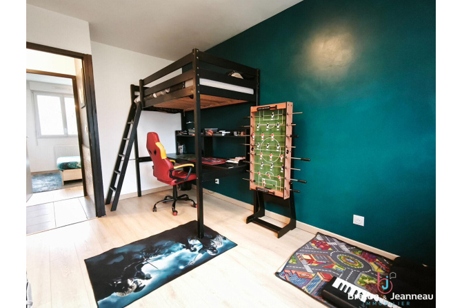 Maison récente à Pré en Pail