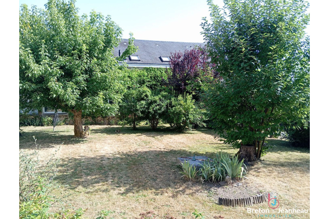 Ensemble immobilier centre-ville de Mayenne