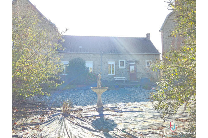 Maison La Bazouge des Alleux