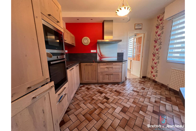 LAVAL MAISON 140 M²