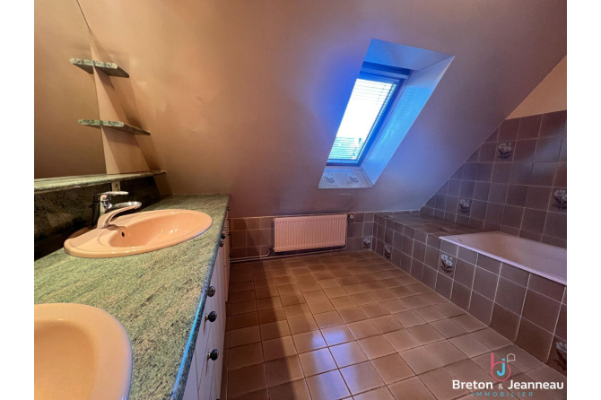 LAVAL MAISON 140 M²