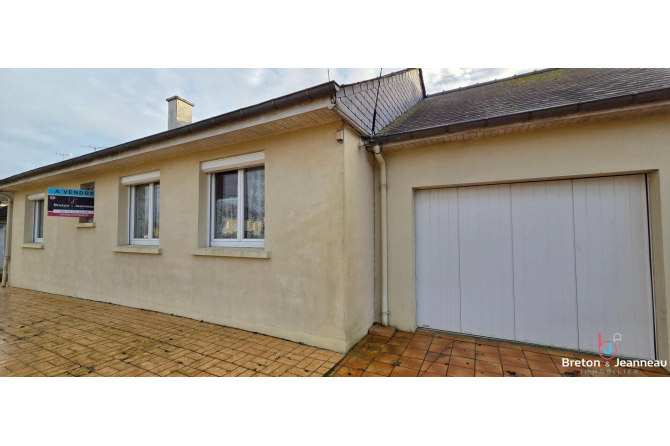 Maison de plain-pied à Loiron dans le centre