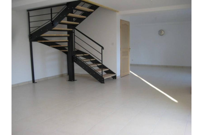 Maison 2 chambres - LAUNAY VILLIERS