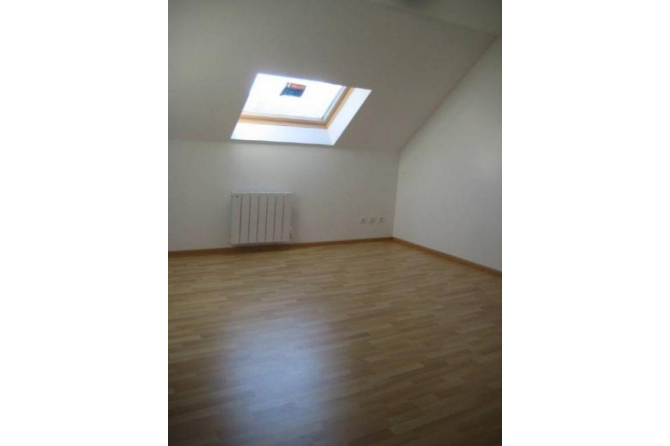 Maison 2 chambres - LAUNAY VILLIERS