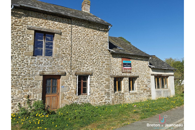 Maison à St Thomas de Courceriers