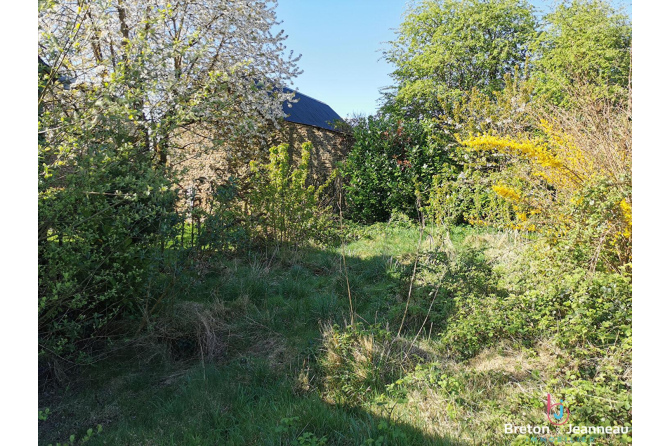 Maison à St Thomas de Courceriers
