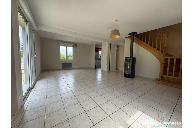 Maison Quelaines Saint Gault