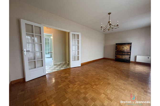 Maison plain-pied à Bonchamp Les Laval