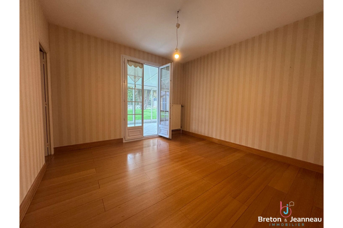 Maison plain-pied à Bonchamp Les Laval