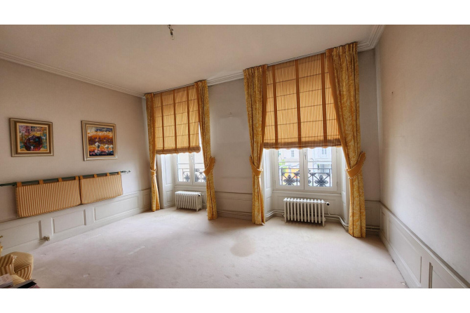 Maison de Charme hyper-centre de Laval