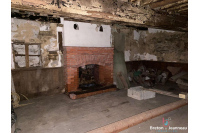 Maison  à rénover à Saint Christophe des Bois , dépendances, grand terrain