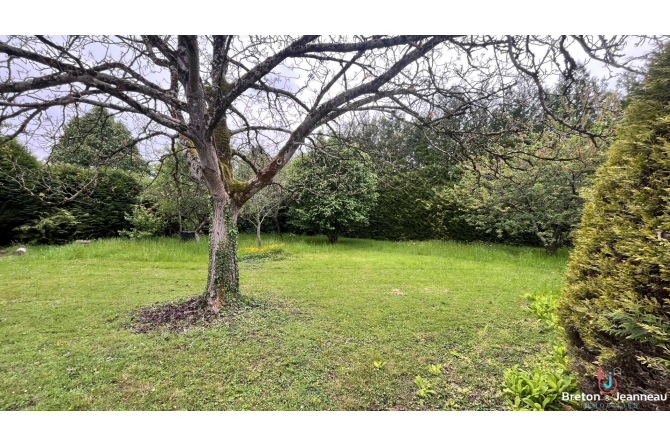 Terrain constructible à Saint Berthevin