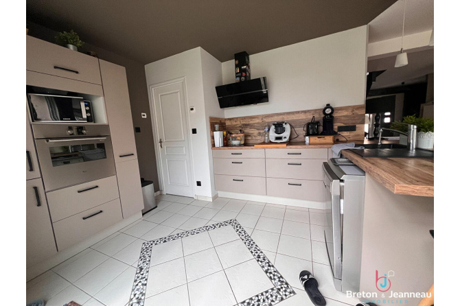 Maison LAVAL 127 m²