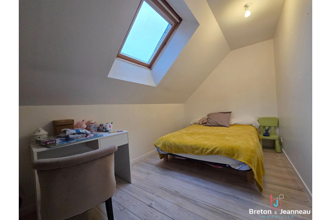 Maison secteur Montsûrs