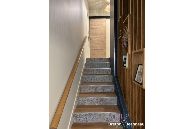 Maison à Gennes Longuefuye