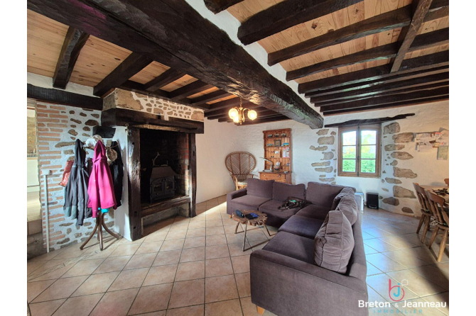 Jolie Maison de Campagne Secteur Ambrières-les-Vallées