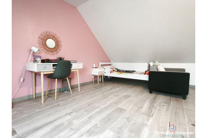 Maison récente à Pré en Pail