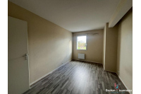 Two-bedroom apartment in Laval