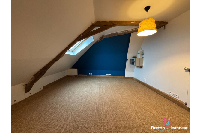 Maison à Quelaines Saint Gault