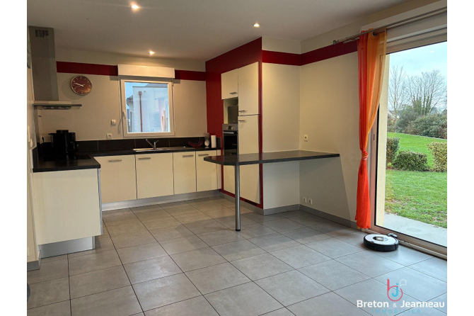 Maison de plain-pied à Marcillé la Ville