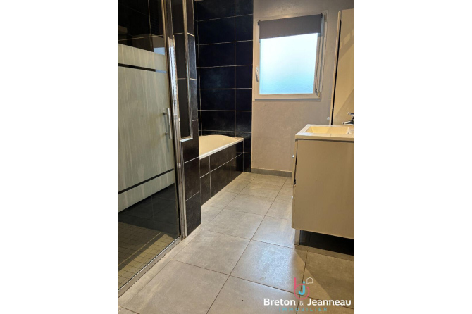 Maison de plain-pied à Marcillé la Ville