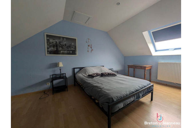 Maison de campagne sans voisin entre Montsûrs et Evron