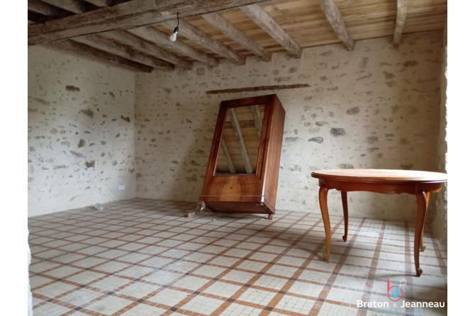 Maison en pierres à Martigné sur Mayenne