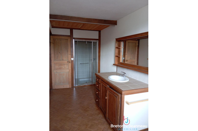 Longère en pierres secteur Lassay les Châteaux