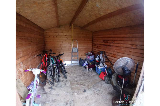 Maison récente à Pré en Pail