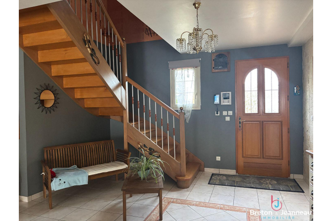 Ensemble immobilier sur environ 4 ha à Argentré