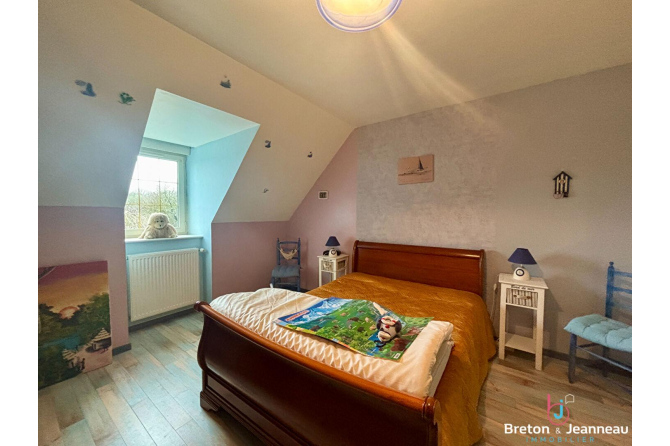 Ensemble immobilier sur environ 4 ha à Argentré