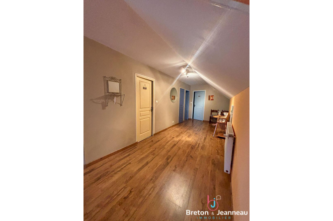 Ensemble immobilier sur environ 4 ha à Argentré