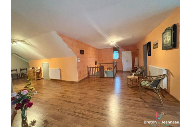 Ensemble immobilier sur environ 4 ha à Argentré