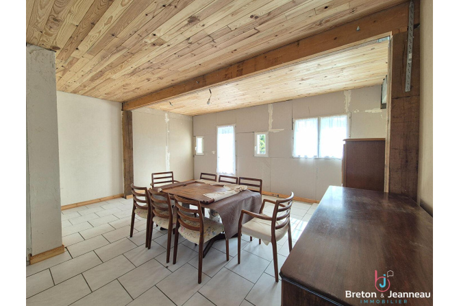 Maison à finir de rénover axe Ernée - Fougères