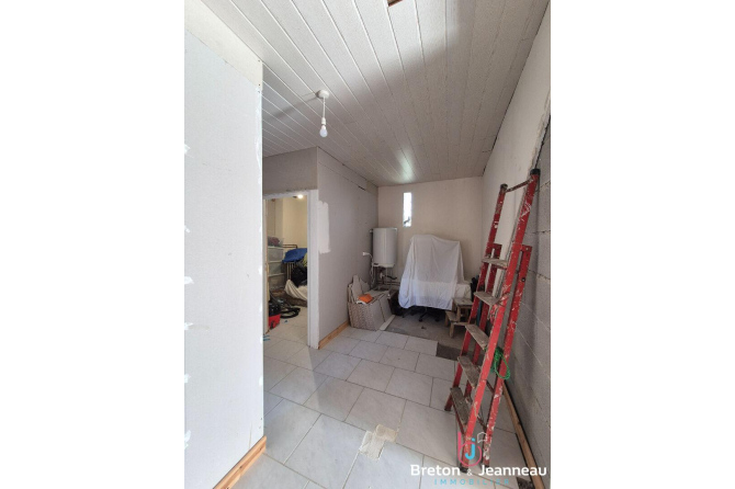 Maison à finir de rénover axe Ernée - Fougères