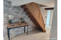 Charmante maison en pierre centre de Saint-Berthevin