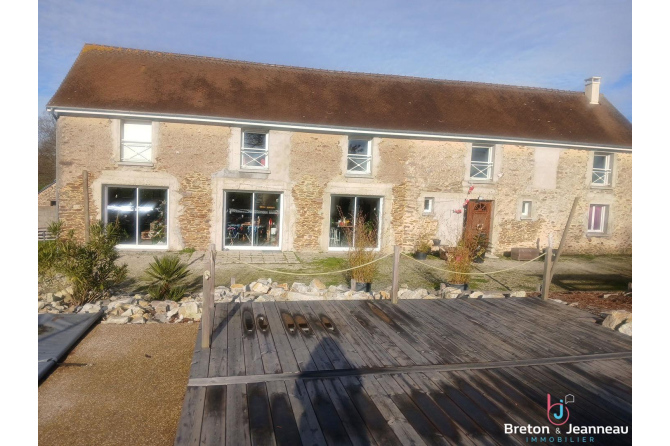 Maison rénovée à Rouessé Vassé