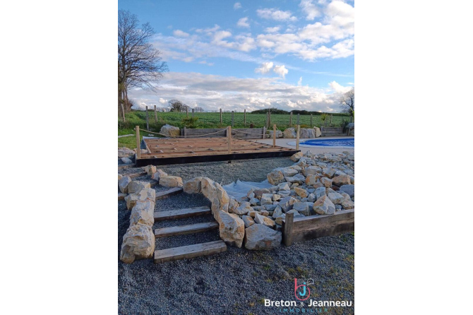 Maison rénovée à Rouessé Vassé